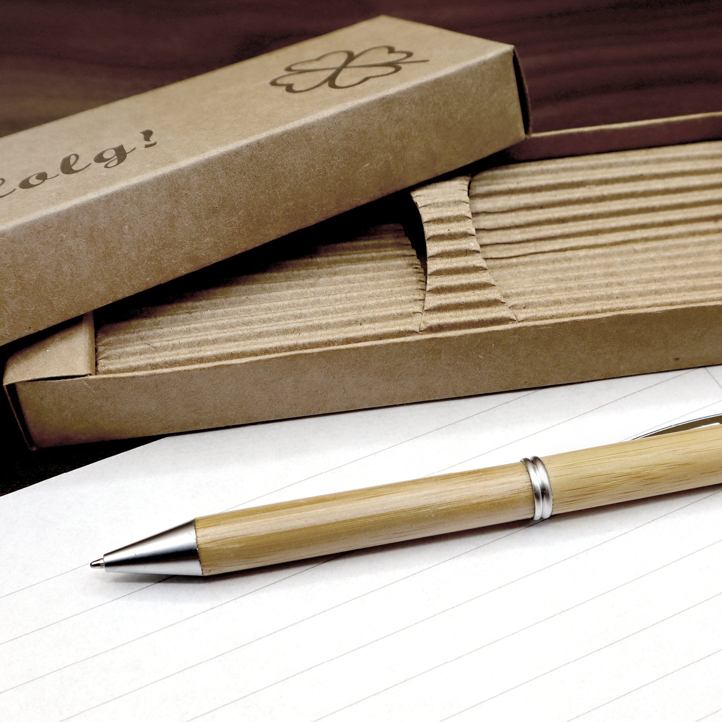 MORWE Bambus-Kugelschreiber mit Kleeblatt Gravur – Nachhaltiges Geschenk als Glücksbringer